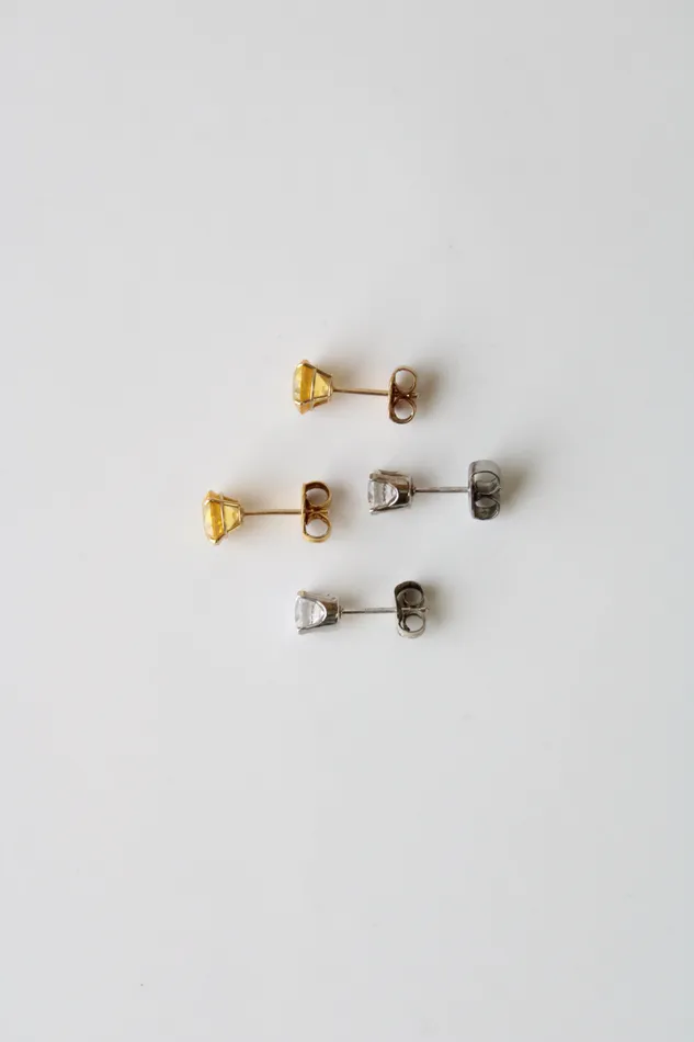 Jubilee Thrift Earrings 14K Gold Yellow Clear Stone Stud Earring Pair