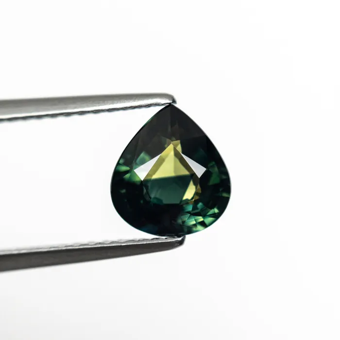 Misfit Gems Earrings 138ct 736x673x365mm Pear Brilliant Sapphire 2380705