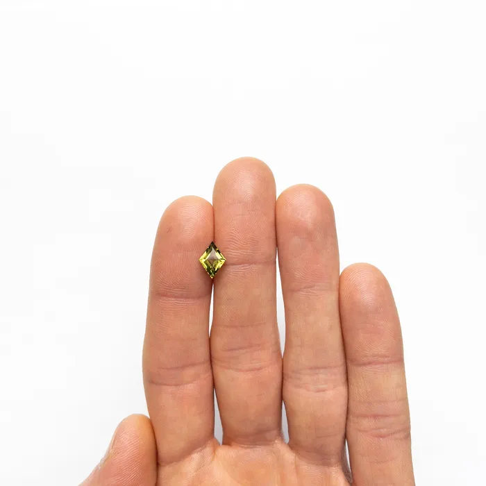 Misfit Gems GreenYellow Step Cut Sapphire 172ct Lozenge Rings