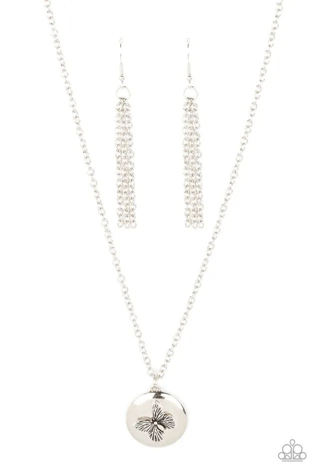Rings Monarch Meadow Silver Paparazzi Accessories
