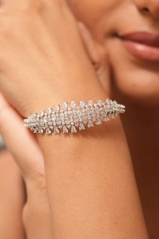 Bracelets Attrangi Elegant Greta Diamond Bracelet Adjustable Bracelets Attrangi Elegant Greta Diamond Bracelet Adjustable