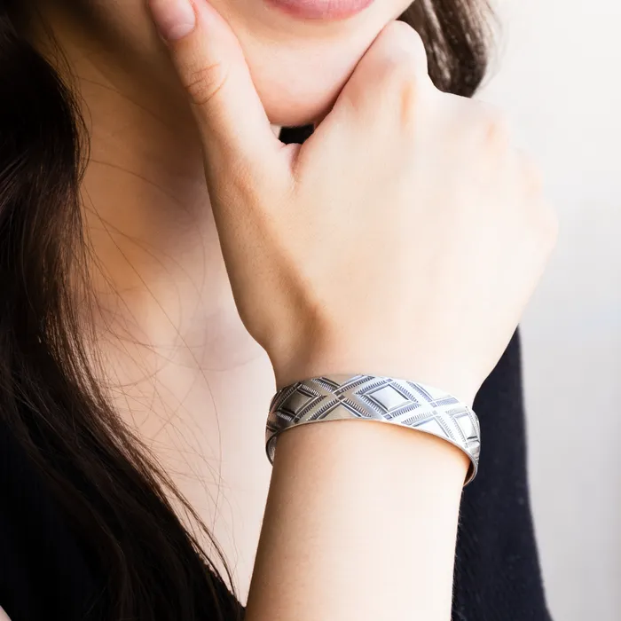 Bracelets TSkies Jewelry Stamp Dancer Diamondback Cuff Bracelet
