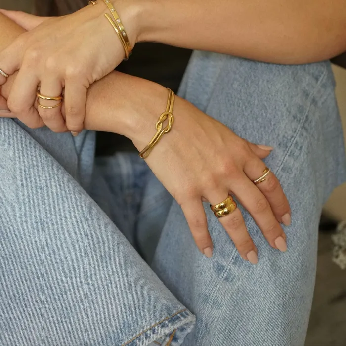 Ellie Vail Giselle Dainty Spiral Ring Rings