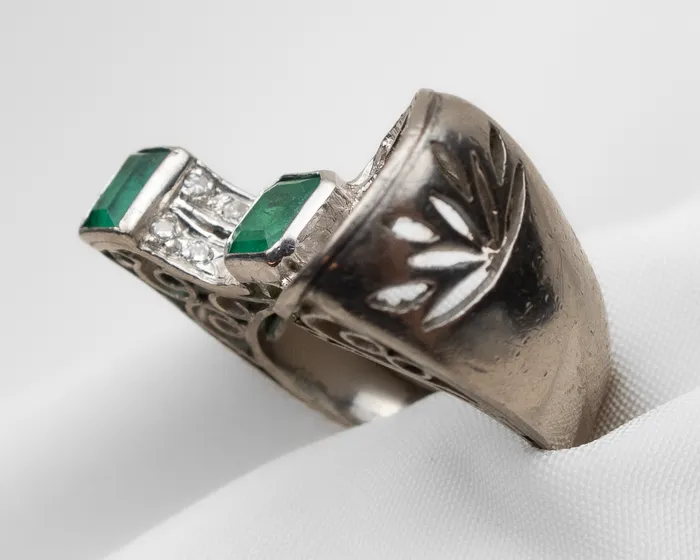 Isadoras C Rings Retro Diamond and Emerald Platinum Ring