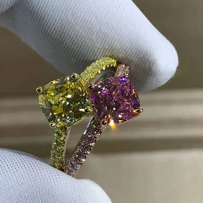 Leyloon Jewelry 3 Carat Cushion Cut Moissanite Ring Vivid Yellow VVS Two Stone Split Shank Rings