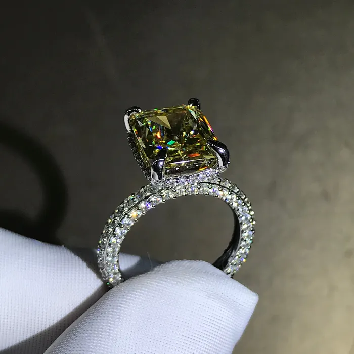 Leyloon Jewelry Rings 5 Carat Radiant Cut Moissanite Ring Vivid Yellow VVS Hidden Halo Beadset Pave