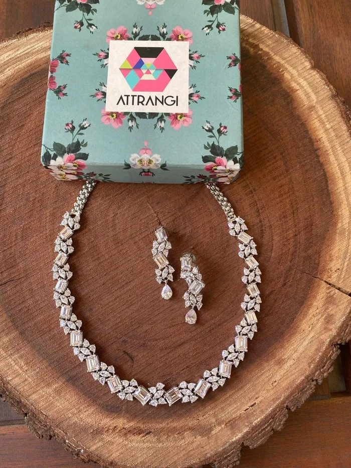 Necklaces Attrangi Catherine Diamond Necklace
