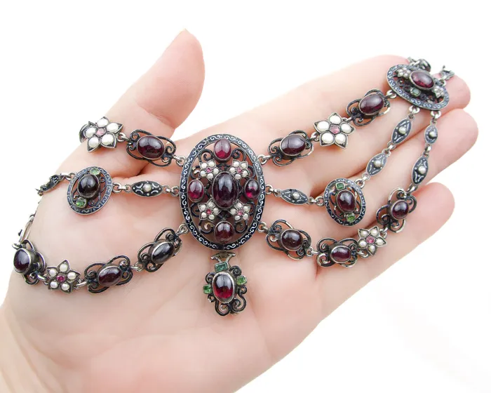 Necklaces Isadoras A Victorian Garnet Pearl Festoon Necklace Necklaces Isadoras A Victorian Garnet Pearl Festoon Necklace