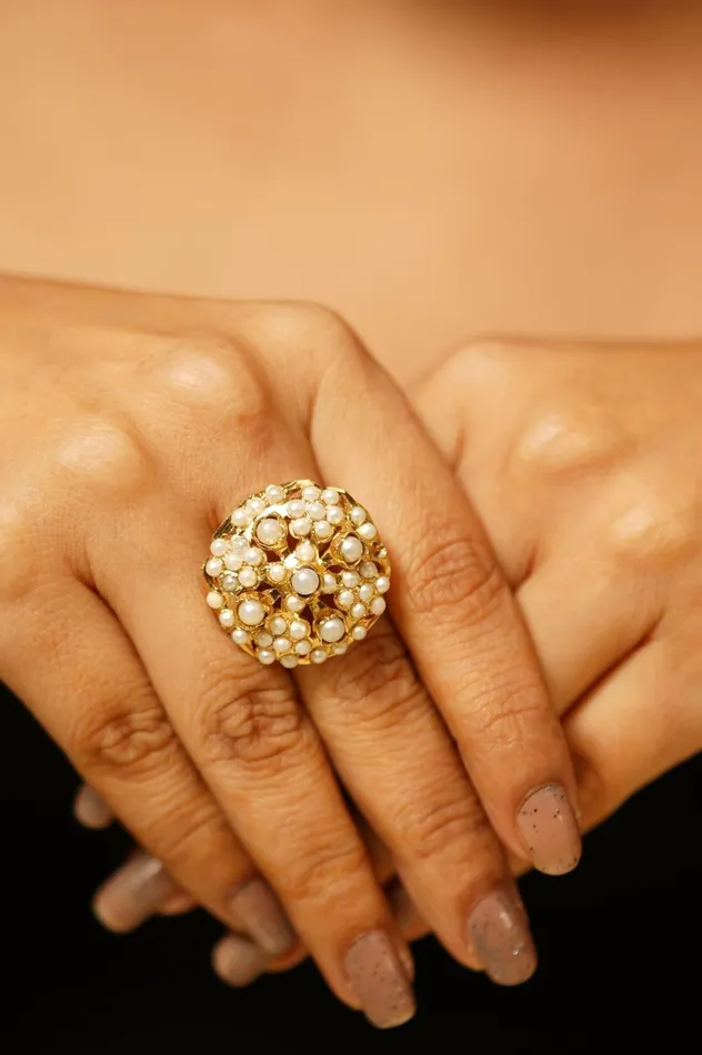 Rahma Jadaau Pearl Round Ring attrangi Rings