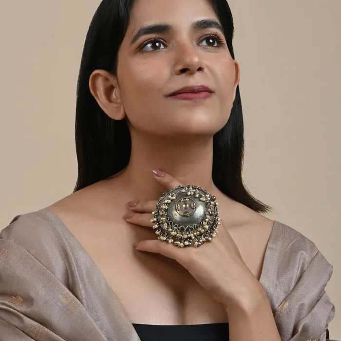Rings Teejh Teejh Aajita Silver Oxidised Ring Rings Teejh Teejh Aajita Silver Oxidised Ring