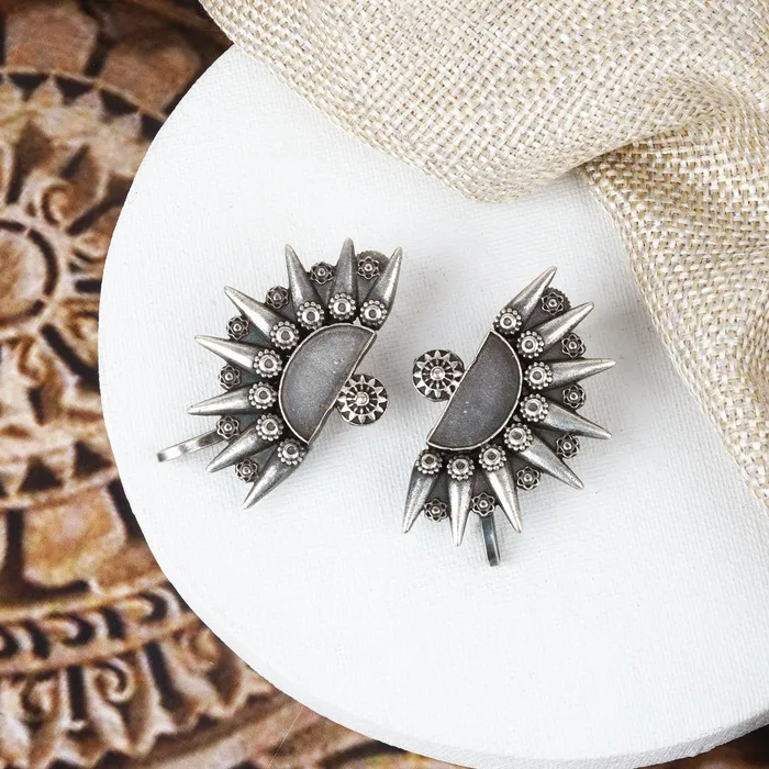 Rings Teejh Teejh Aanika Silver Oxidised Earcuff Rings Teejh Teejh Aanika Silver Oxidised Earcuff