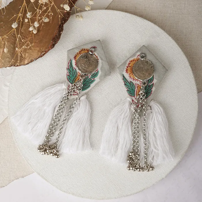 Teejh Earrings Teejh Vallari Grey Tassel Earring