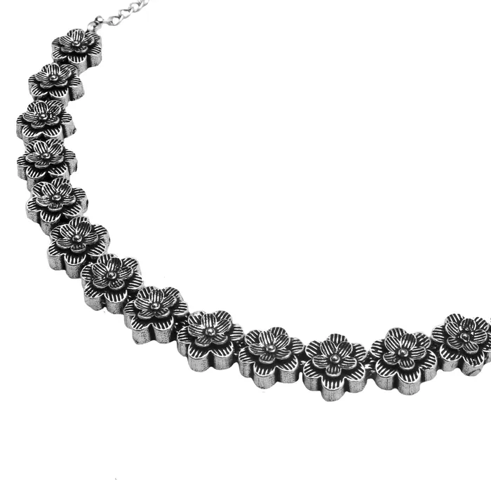 Teejh Necklaces Teejh Shachi Floral Metallic Necklace Set Teejh Necklaces Teejh Shachi Floral Metallic Necklace Set