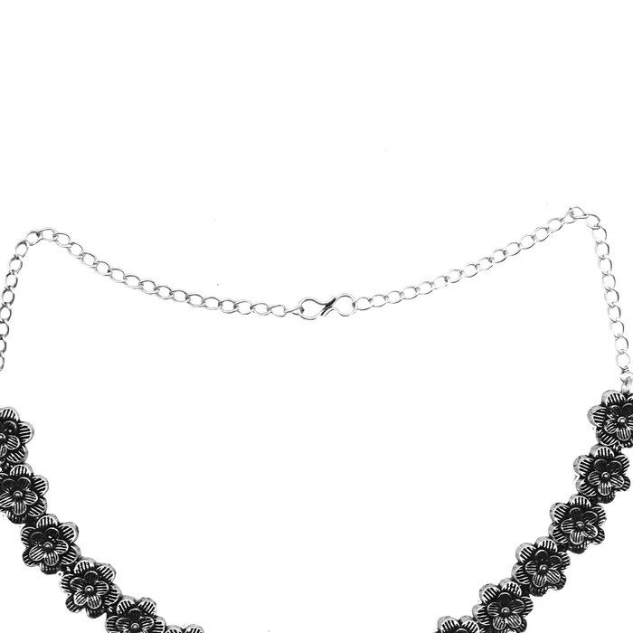 Teejh Necklaces Teejh Shachi Floral Metallic Necklace Set Teejh Necklaces Teejh Shachi Floral Metallic Necklace Set