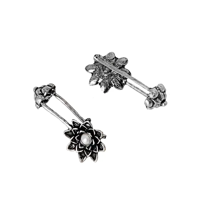 Teejh Rings Teejh Ridhima White Stone Silver Oxidsed Clip On Bugadi Teejh Rings Teejh Ridhima White Stone Silver Oxidsed Clip On Bugadi