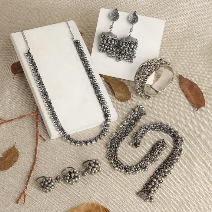Teejh Srirangam Oxidised Silver Jewellery Gift Set Teejh Rings