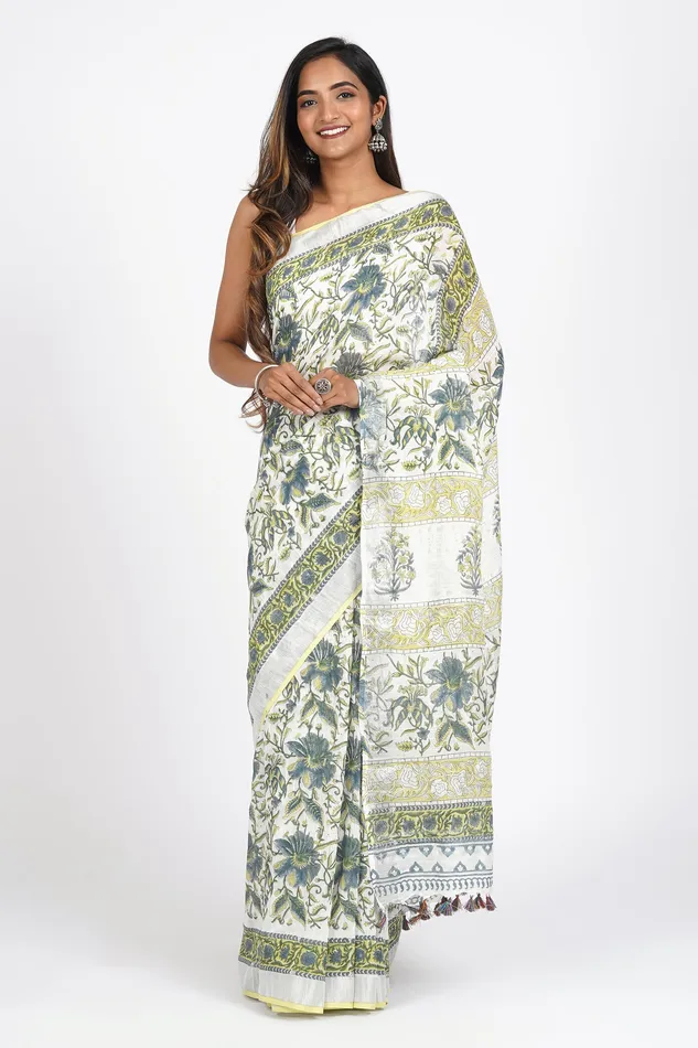 Teejh Teejh Anakha Linen Saree Earrings