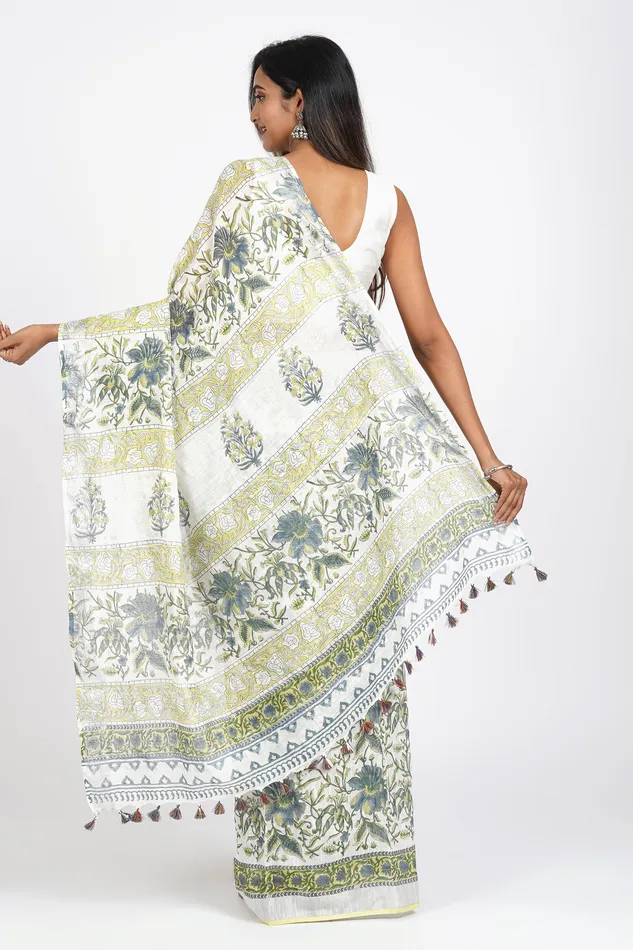 Teejh Teejh Anakha Linen Saree Earrings