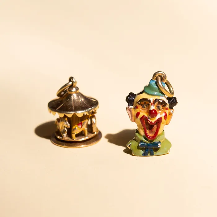 Vintage Earrings Laughing Clown 14k Gold And Enamel Charm