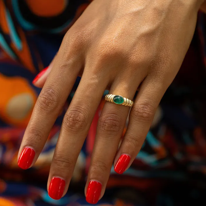 Vintage Rings Emerald Cabochon And 14k Ribbed Gold Ring