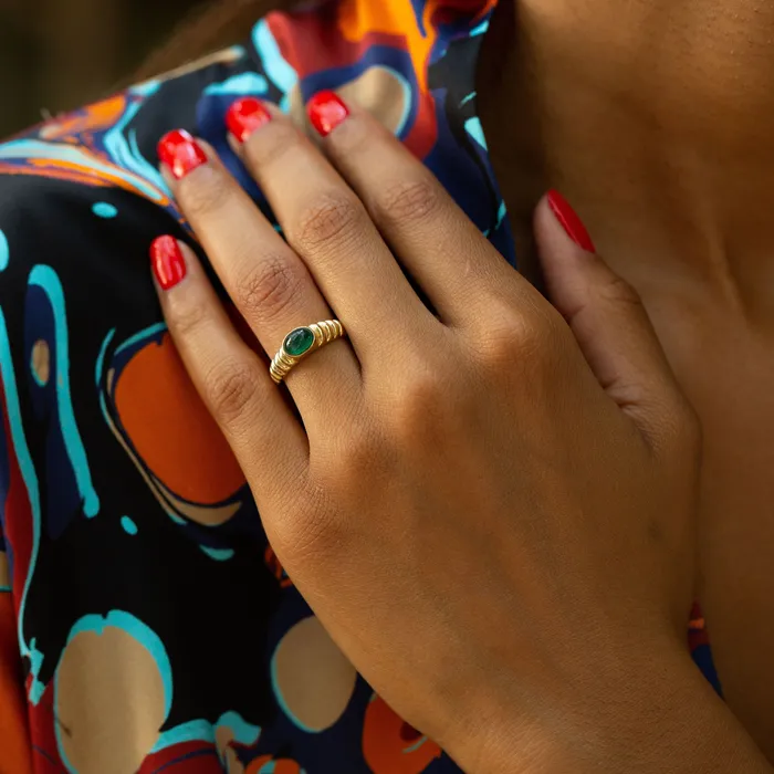 Vintage Rings Emerald Cabochon And 14k Ribbed Gold Ring
