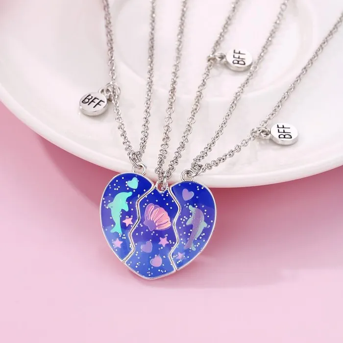 worldnetgifts Necklaces Dolphin and Shell ThreePiece Magnetic Necklace