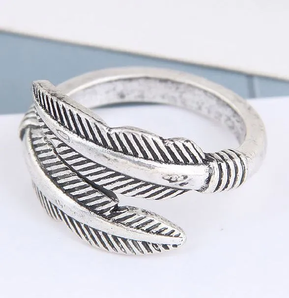 02 TR13 Silver Feather Design Toe Ring Rings
