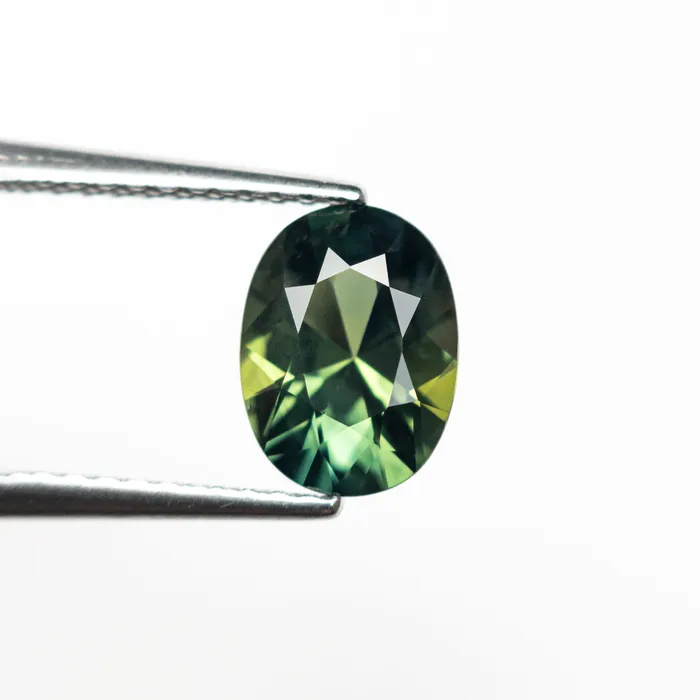 140ct 811x607x399mm Oval Brillilant Sapphire 2578010 Misfit Gems Rings