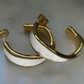 18k GoldFilled Enamel Hoop Earrings Jewelvers Earrings 18k GoldFilled Enamel Hoop Earrings Jewelvers Earrings