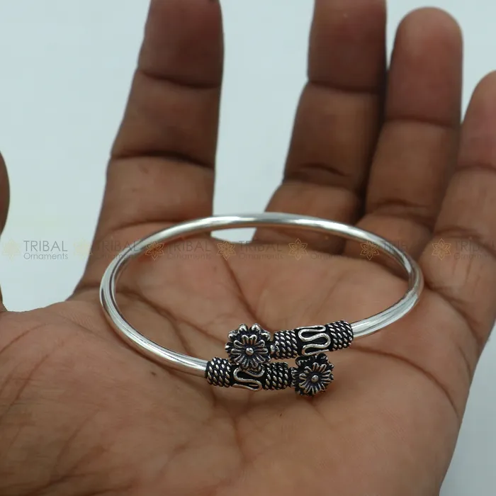 925 sterling silver handmade flower design stylish kada bangle bracelet tribal jewelry nsk881 TRIBAL ORNAMENTS Bracelets 925 sterling silver handmade flower design stylish kada bangle bracelet tribal jewelry nsk881 TRIBAL ORNAMENTS Bracelets
