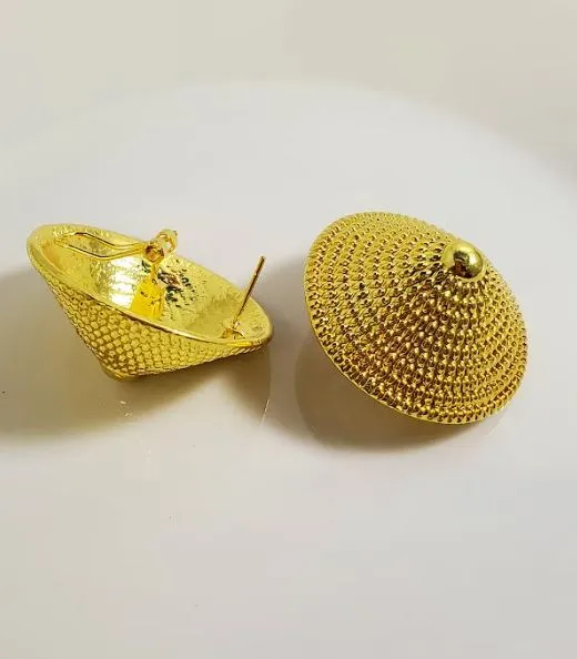 alice Earrings AZ1579 Gold Pagoda Hat Earrings