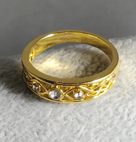 alice Rings R235 Gold Rhinestone Band Ring