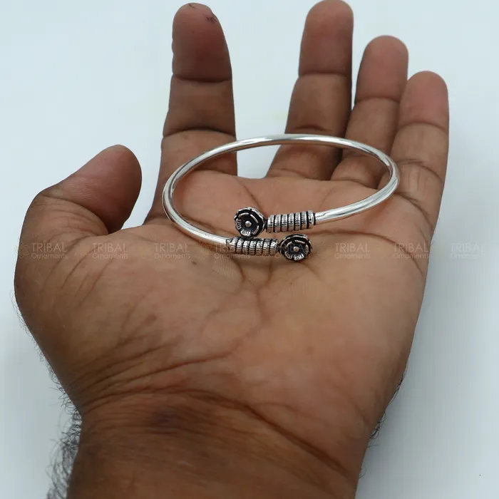 Bracelets 925 sterling silver handmade flower design stylish kada bangle bracelet tribal jewelry nsk871 TRIBAL ORNAMENTS Bracelets 925 sterling silver handmade flower design stylish kada bangle bracelet tribal jewelry nsk871 TRIBAL ORNAMENTS