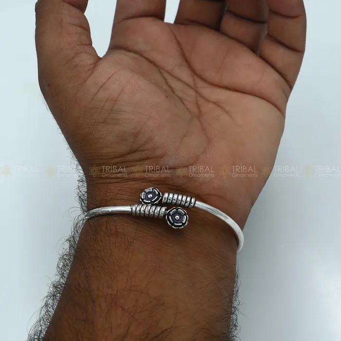 Bracelets 925 sterling silver handmade flower design stylish kada bangle bracelet tribal jewelry nsk871 TRIBAL ORNAMENTS Bracelets 925 sterling silver handmade flower design stylish kada bangle bracelet tribal jewelry nsk871 TRIBAL ORNAMENTS