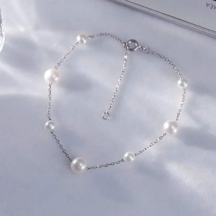 Bracelets Pearly Lustre Elegant 18K Solid Gold Akoya Pearl Bracelet KB00048