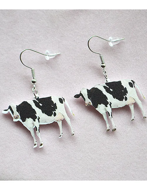 Earrings E1514 Black Cow Acrylic Earrings 02