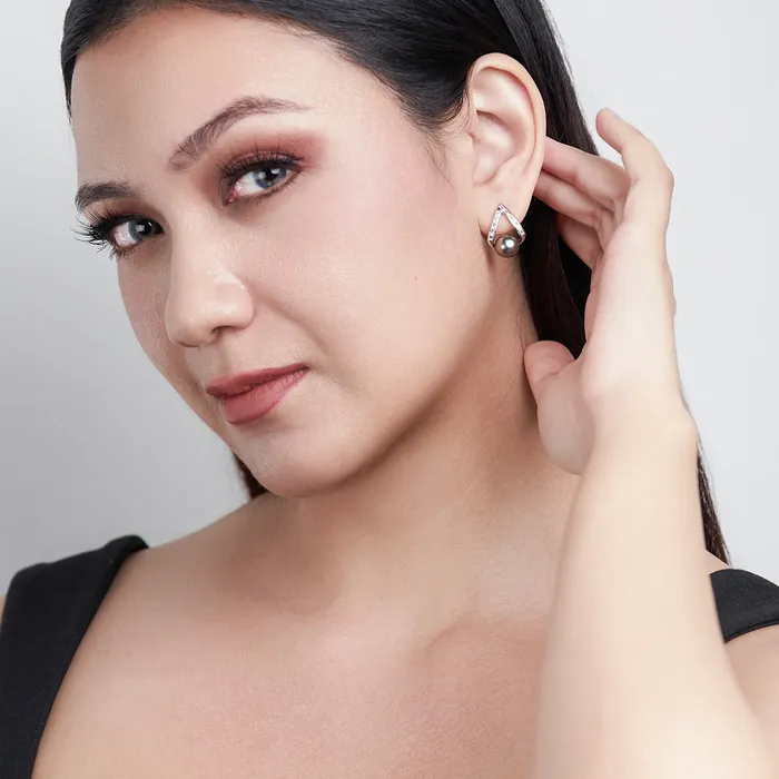 Earrings Elegant Tahitian Pearl Earrings WE00722 Pearly Lustre