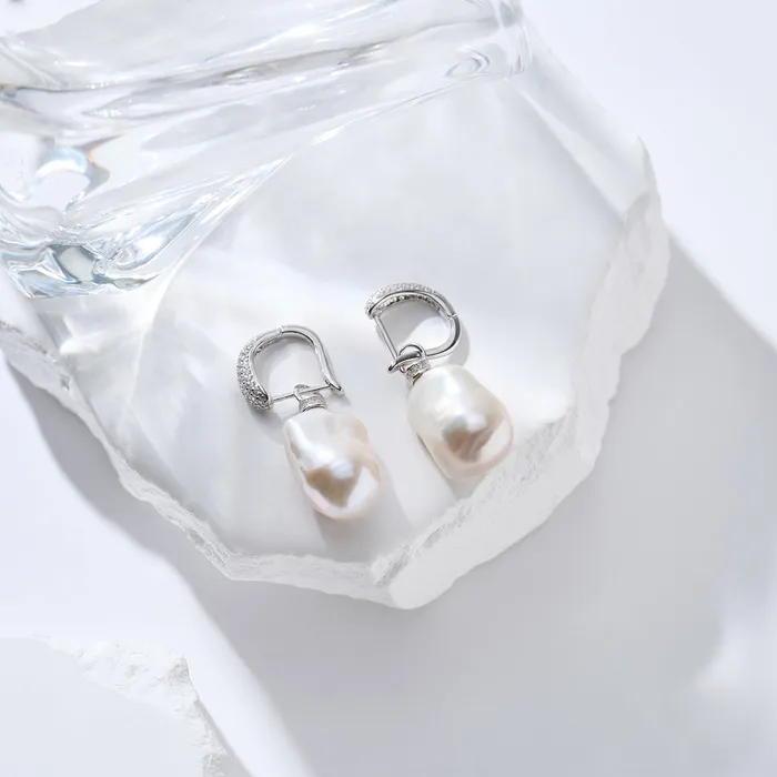 Earrings Pearly Lustre Elegant Baroque Pearl Earrings WE00855