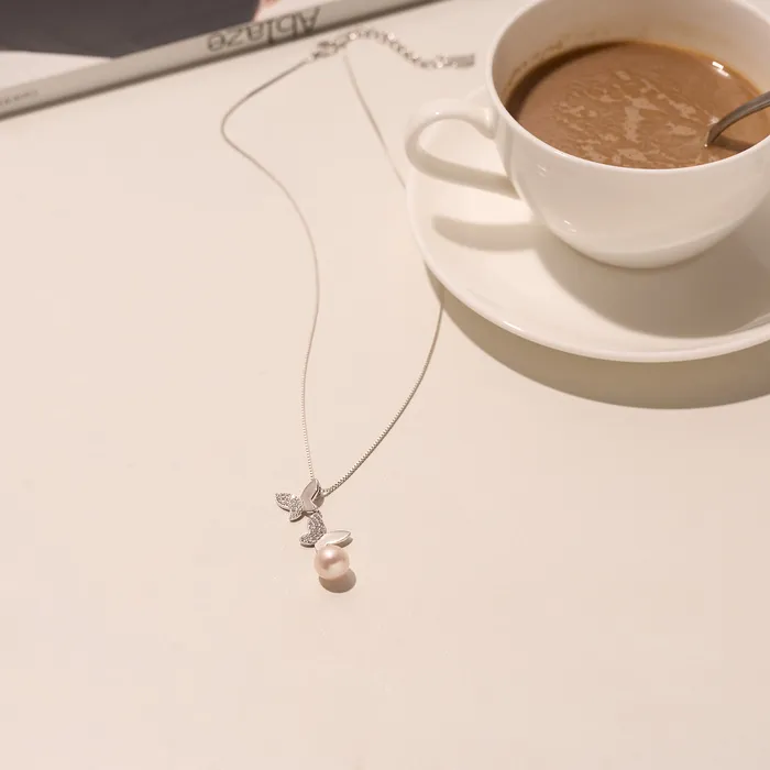 Elegant Freshwater Pearl Necklace WN00083 GARDENS Pearly Lustre Necklaces