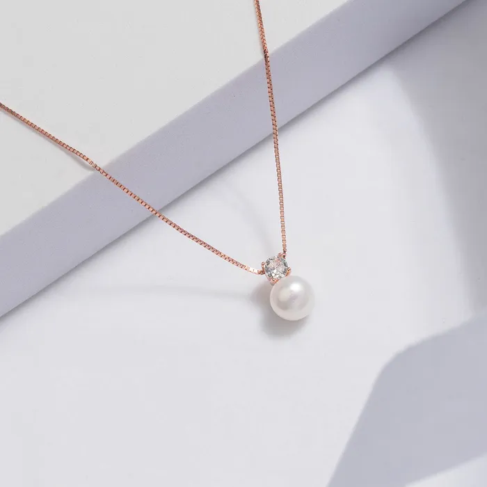 Elegant Freshwater Round Pearl Necklace WN00510 Pearly Lustre Necklaces