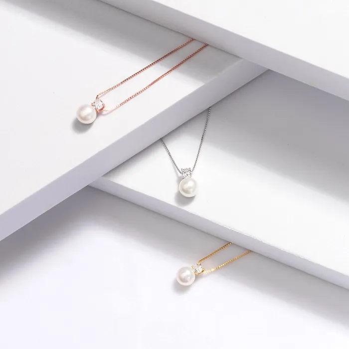 Elegant Freshwater Round Pearl Necklace WN00510 Pearly Lustre Necklaces