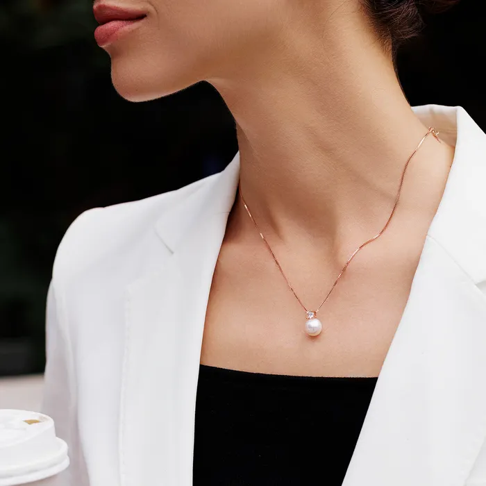 Elegant Freshwater Round Pearl Necklace WN00510 Pearly Lustre Necklaces