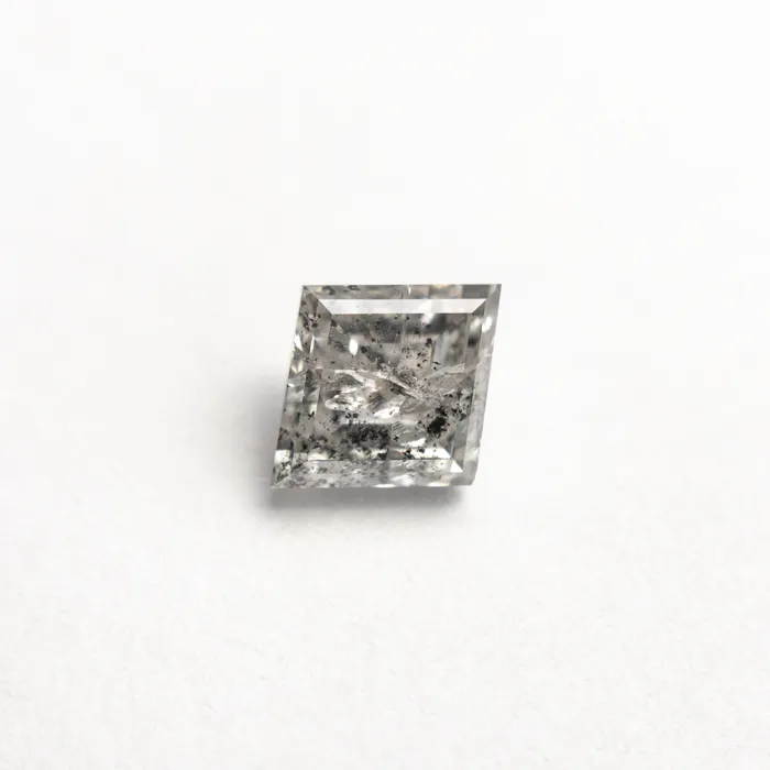 Misfit Diamonds Rings 089ct 733x629x340mm Lozenge Step Cut 2406901