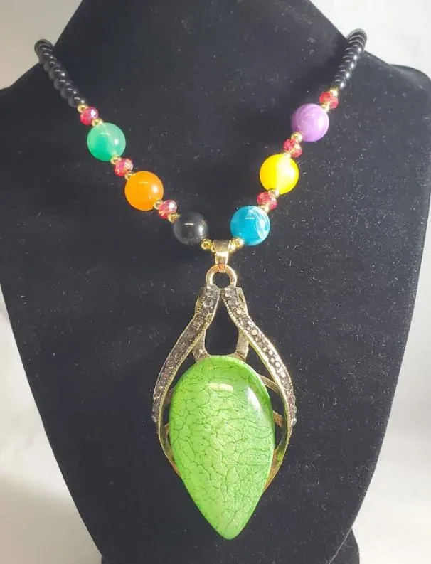 N1470 Multi Color Bead Green Shimmer Gem Necklace with Free Earrings polly Necklaces N1470 Multi Color Bead Green Shimmer Gem Necklace with Free Earrings polly Necklaces
