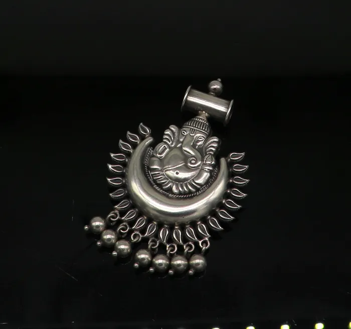 Necklaces TRIBAL ORNAMENTS 925 fine pure silver customized design idol lord Ganesha pendant with gorgeous hanging drops excellent brides gifting pendant India ssp360