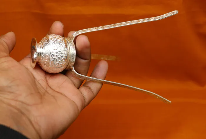 Necklaces TRIBAL ORNAMENTS 925 sterling silver handmade God shiva lingam water flow pot or puja kalas for Abhishek of lingam best worshipping article from india su597