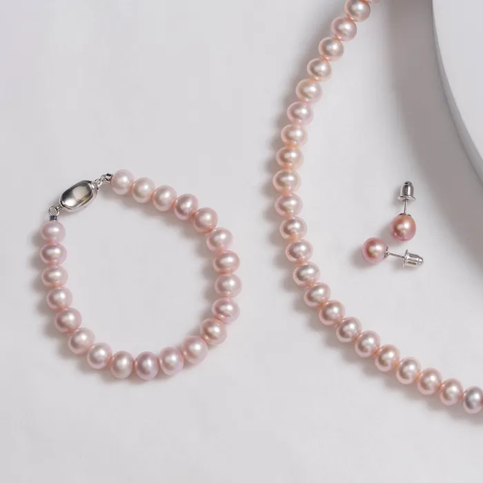 Pearly Lustre Bracelets Excellent Lustre Purple Freshwater Pearl Bracelet WB00172