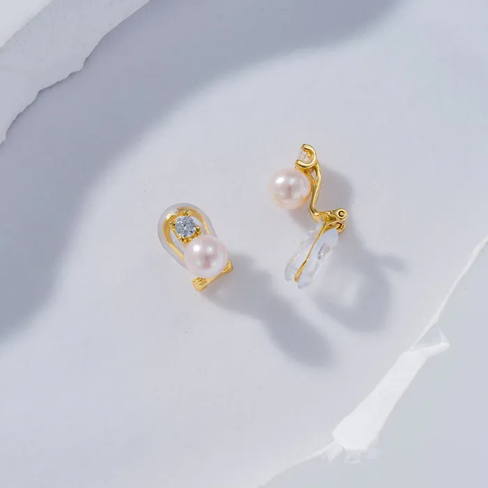 Pearly Lustre ClipOn Freshwater Pearl Earrings WE00607 Earrings