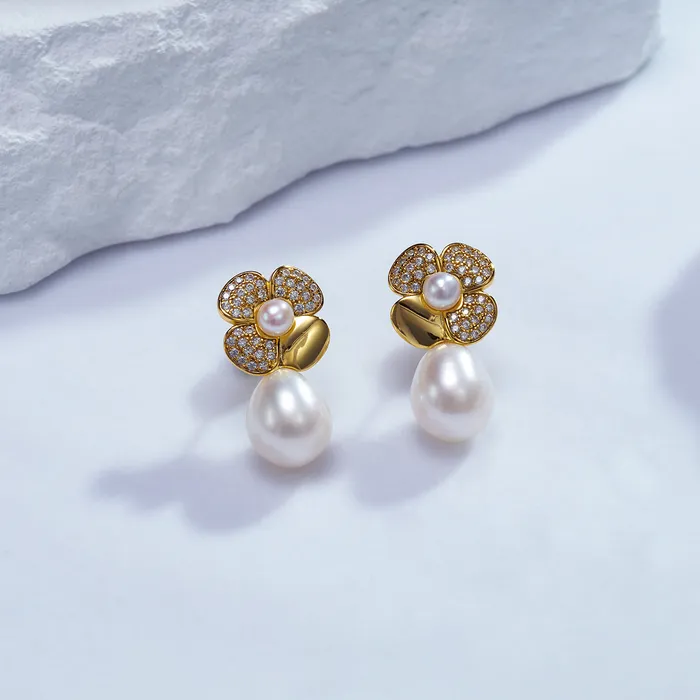 Pearly Lustre Earrings Top Grade Freshwater Pearl Earrings WE00644 GARDENS