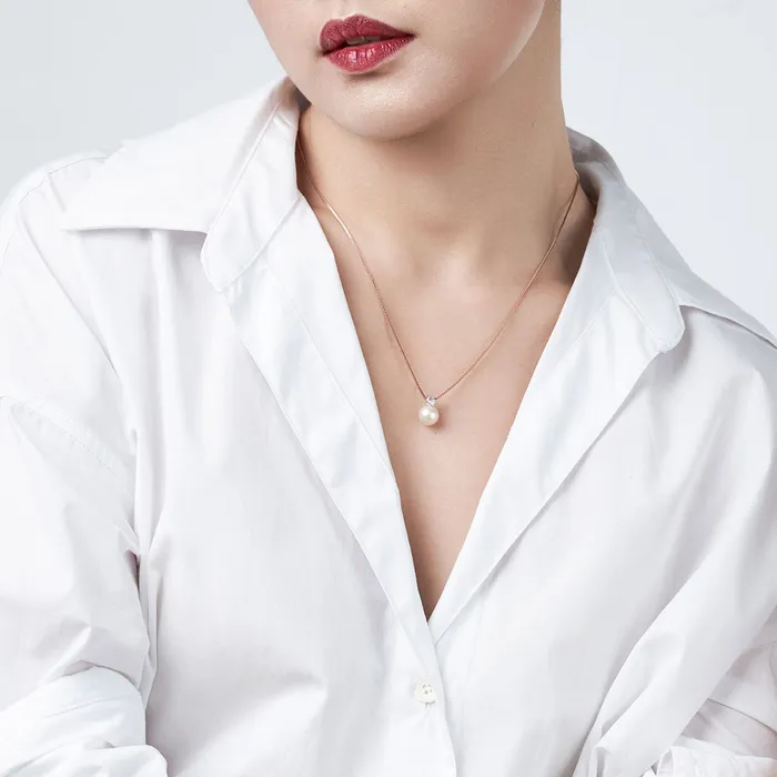 Pearly Lustre Necklaces Elegant Freshwater Semi Round Pearl Necklace WN00483